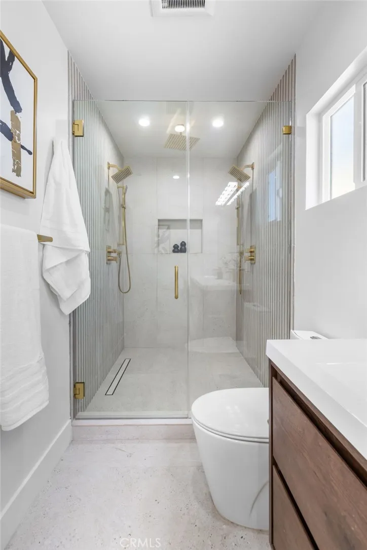 1504 N California, Burbank, California 91505 home-pic-23